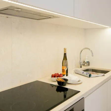 Apartamento Designer With Pool By Lovelystay