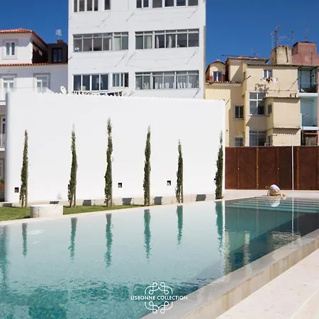 Designer With Pool By Lovelystay Lejlighed