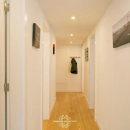 Designer With Pool By Lovelystay Lisboa